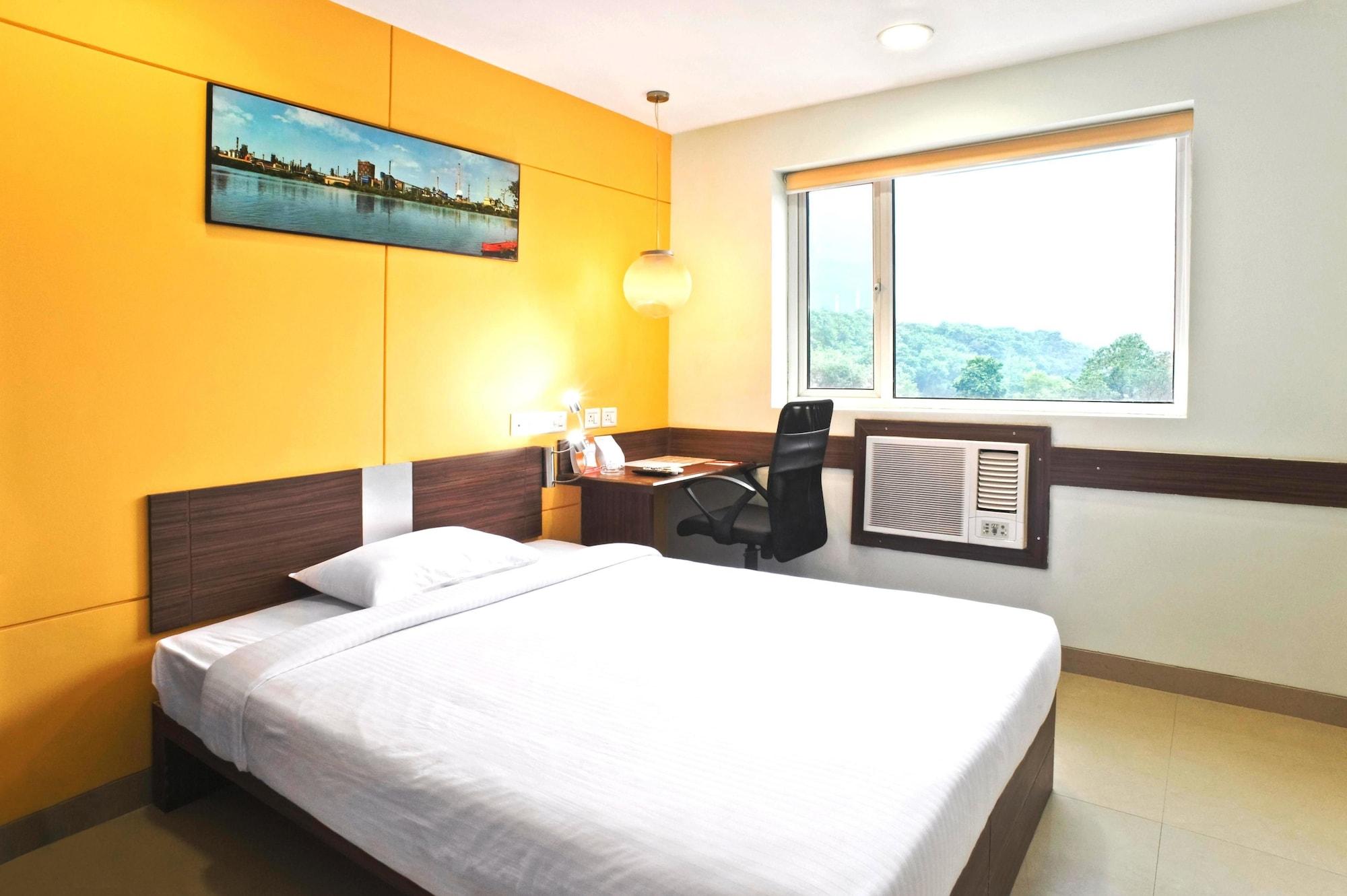 Hotel East Delhi Nowe Delhi Zewnętrze zdjęcie