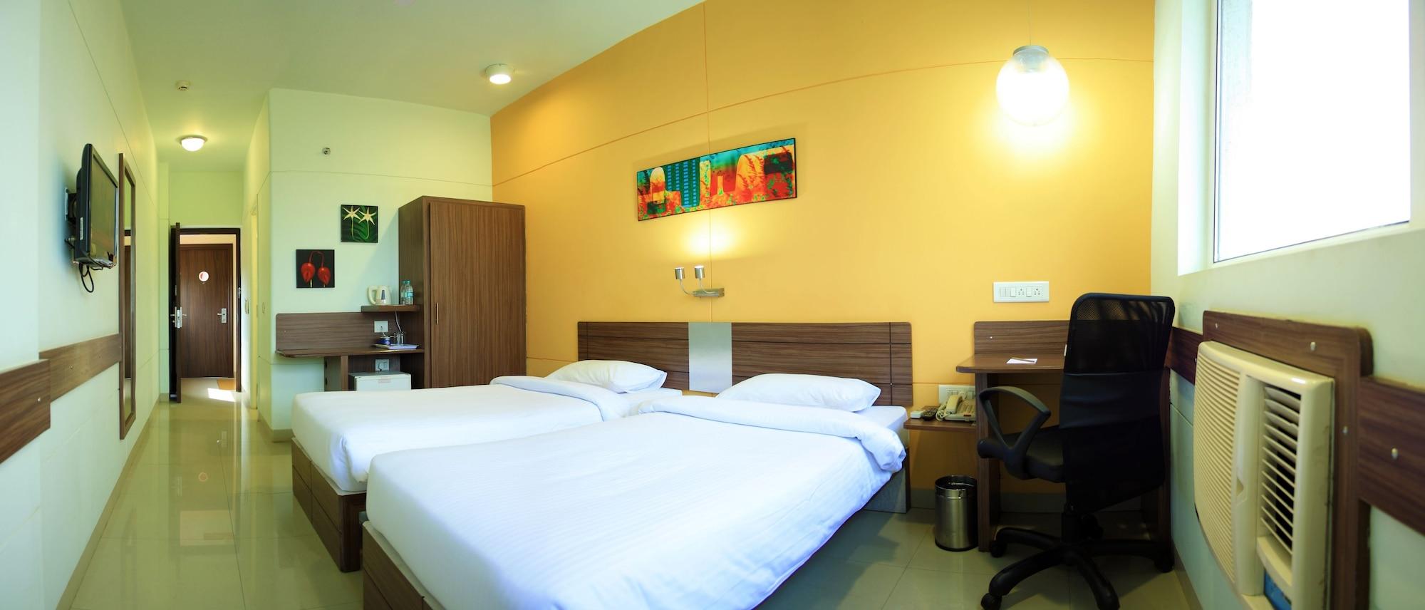 Hotel East Delhi Nowe Delhi Zewnętrze zdjęcie